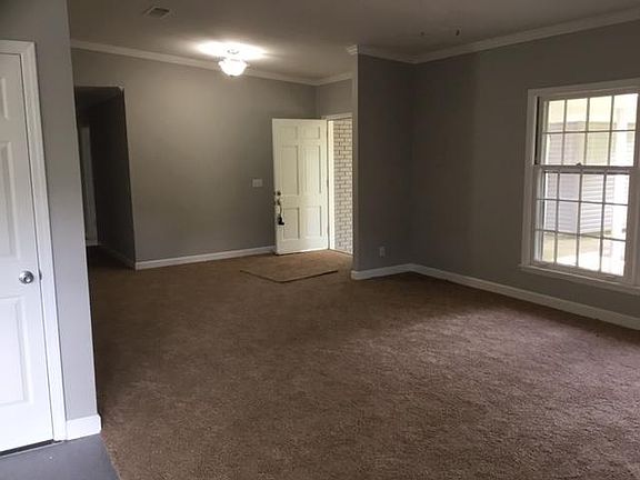 4th image of 101 Horseshoe Acres