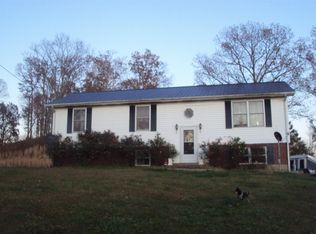 301 T Estes Rd, Beattyville, KY 41311