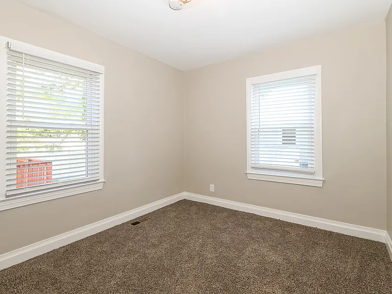 4712 Dohn Rd — Photo 11