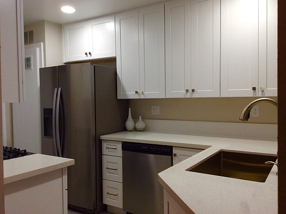 3rd image of 1739 East Broadway