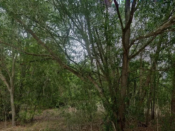 118 Johns AVE, LEHIGH ACRES, FL 33936