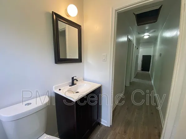 407 Shallowford Rd, Chattanooga, TN 37411