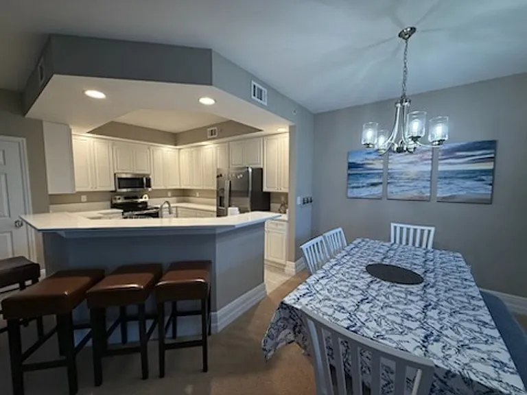 269 Vintage Bay Dr #C-3 — Photo 2