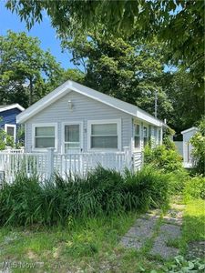 5825 Lake Rd, Ashtabula, OH, 44004