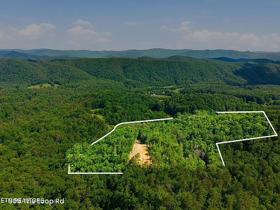 3rd image of 909 The Loop Rd