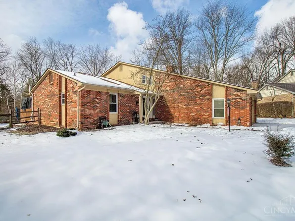 8687 Creekwood Dr, Maineville, OH 45039