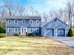 56 Juniper Ln, Glastonbury, CT 06033