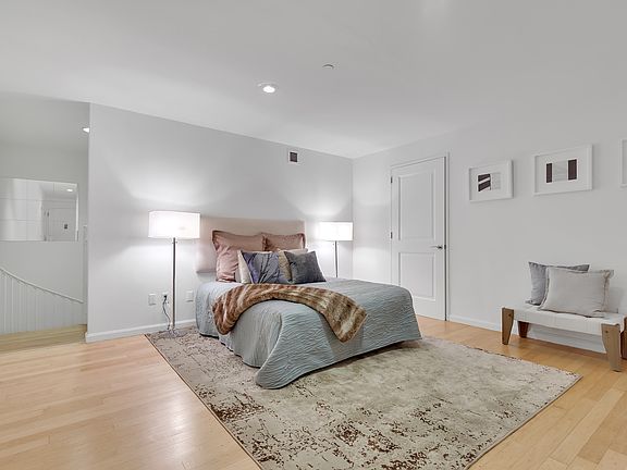 3rd image of 20 West St APT 19G