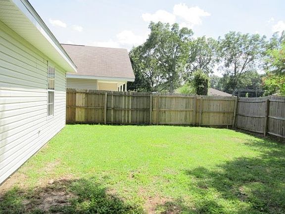 3rd image of 8427 Jarmen Ln