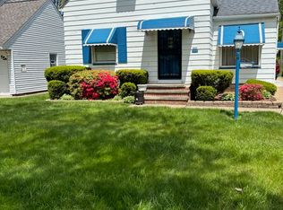 19205 Sunset Dr, Warrensville Heights, OH 44122