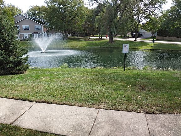 4th image of 421 N Lake Shore Dr