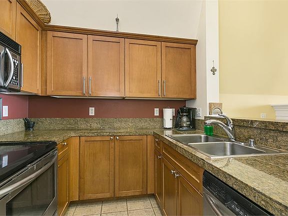 5th image of 133 Queen Anne Ave N Unit 604