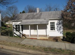 728 Hughes St, Danville, VA 24541