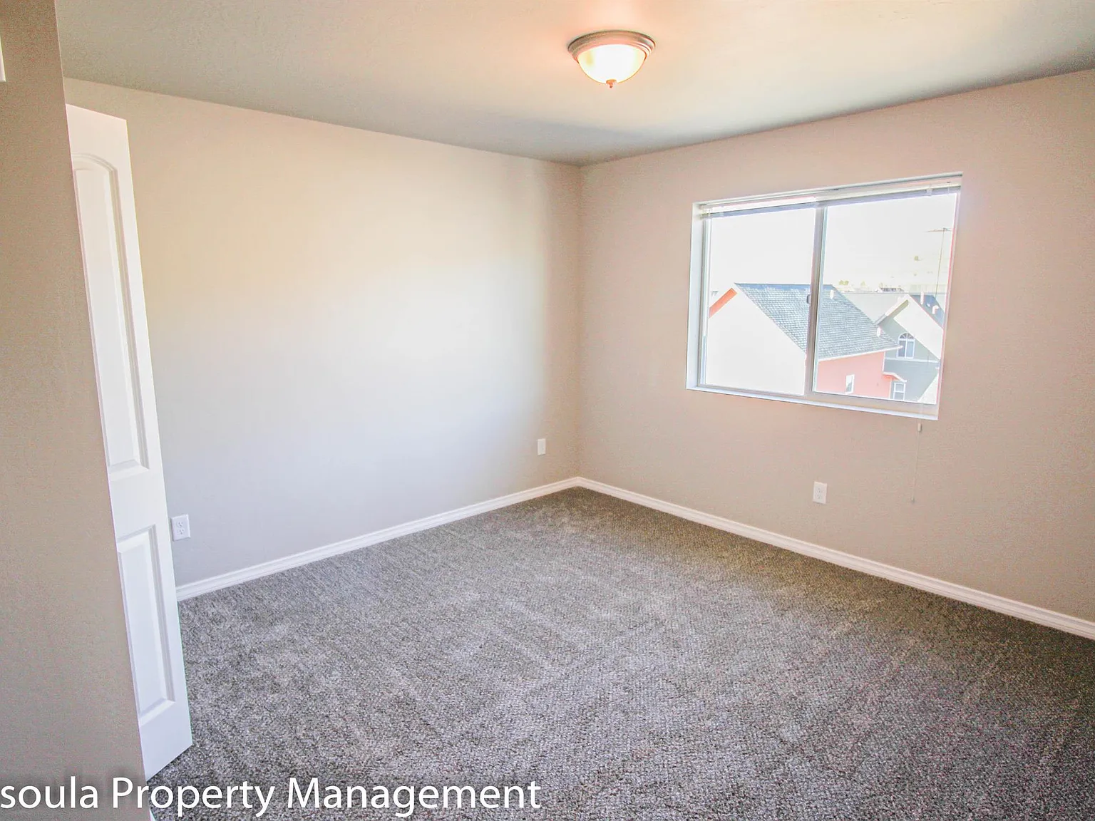 Porter Apts — Photo 4