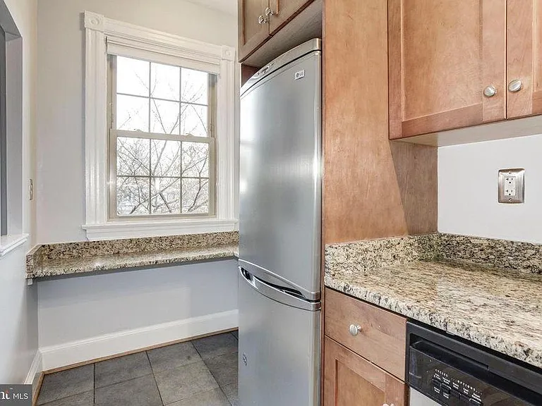 3314 Mount Pleasant St NW #27 — Photo 8