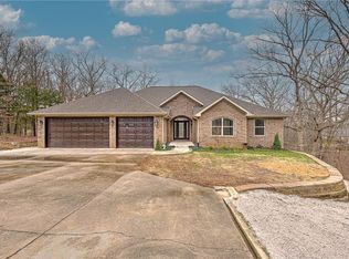 3 Rettendon Ln, Bella Vista, AR 72714