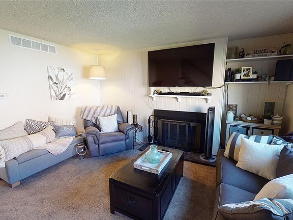 3rd image of 4443 S Lowell Blvd