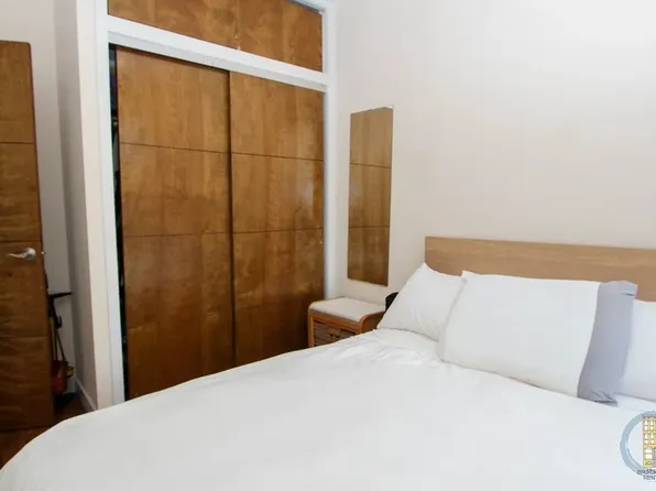 142 Macon Street image 9 of 10