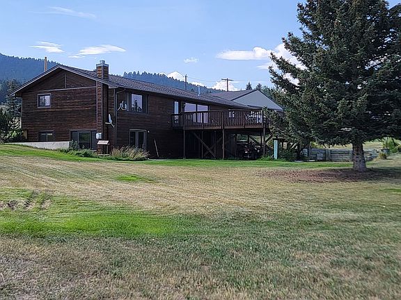 deck and walk-out basement