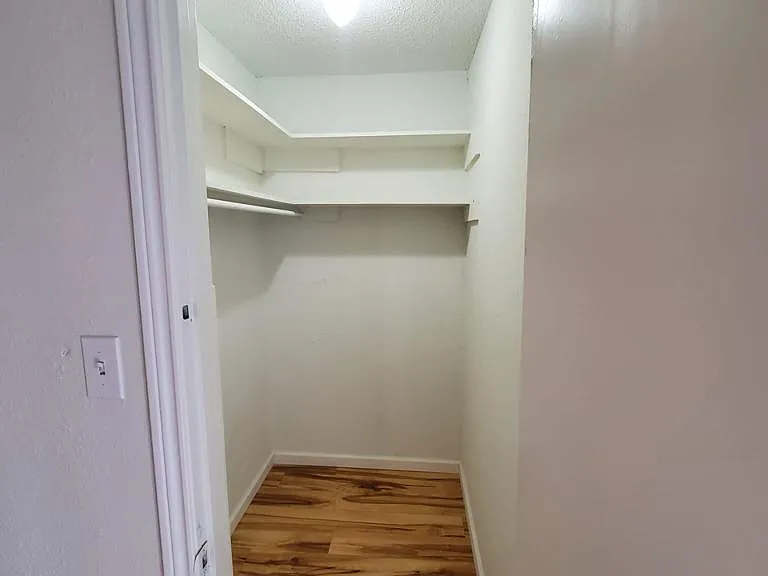 1511 Estates Way — Photo 15