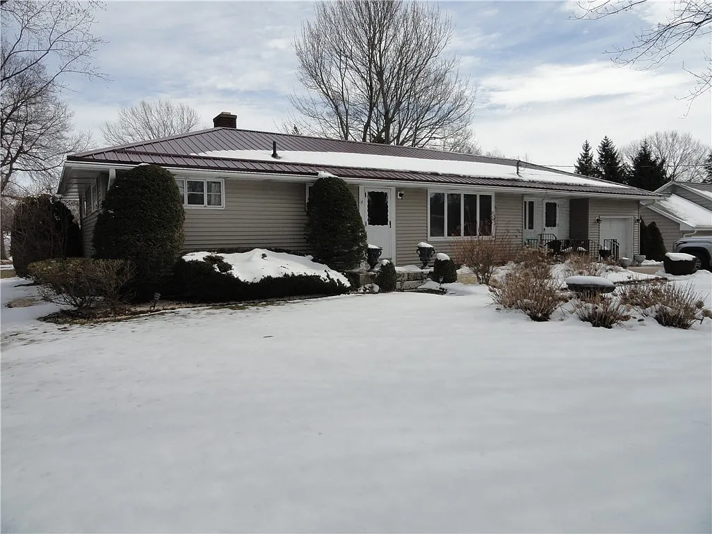 5125 Exeter Rd photo 1