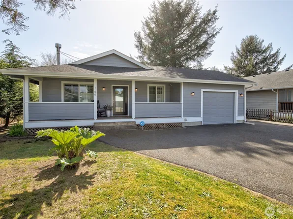 165 N Narwhal Loop NW, Ocean Shores, WA 98569