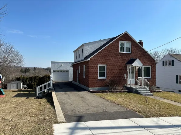 614 Odell Ave, Endicott, NY 13760