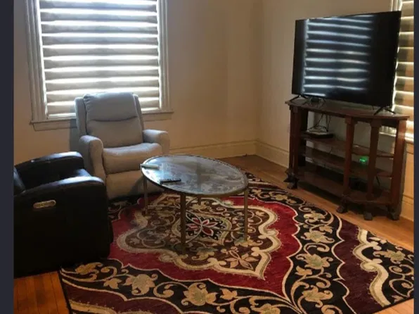 1555 S 20th St Floor 1, Lincoln, NE 68502