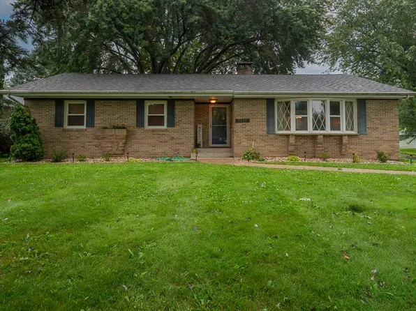 2507 Sunset Dr, Beloit, WI 53511