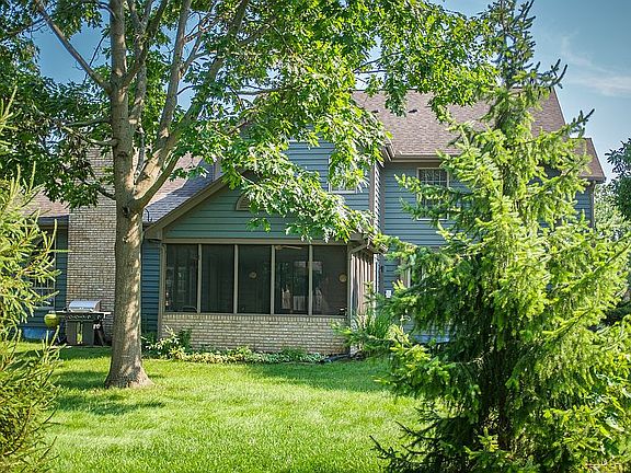 5th image of 575 Primrose Ln