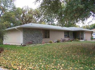 607 E 5th St, Coal Valley, IL