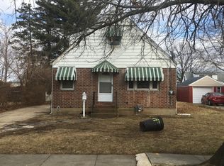 21 Walton Ave, Uniondale, NY 11553