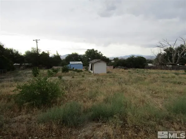 243 3rd Ave, Yerington, NV 89447