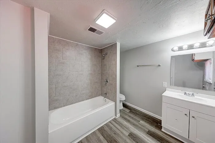 2702 S Lyons Ave — Photo 7