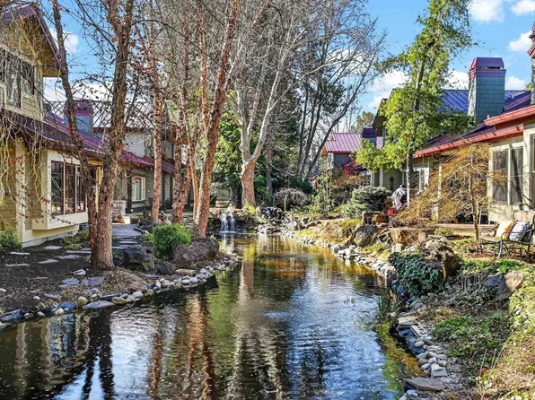 3646 N Ambergina Ln, Boise, ID 83703