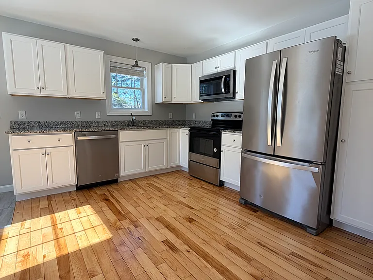 27 Jefferson St #1 — Photo 2