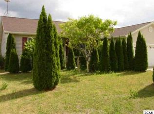 1991 Friar Tuck Cir, Adrian, MI 49221