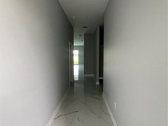 5th image of 2205/2207 Park Rd
