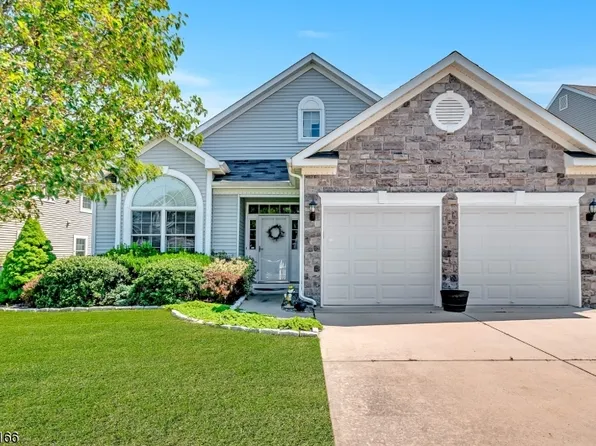 26 Spring Lake Blvd, Ocean Twp., NJ 08758