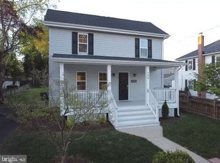 408 Blue Ridge Ave NE, Leesburg, VA 20176