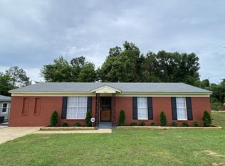 893 Shadowline Dr, Memphis, TN 38109