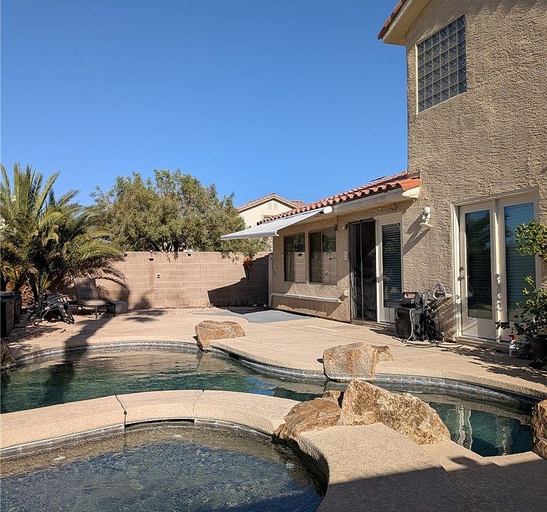 1st image of 7608 Stray Horse Ave