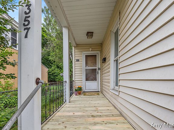 3rd image of 357 Quimby St NE