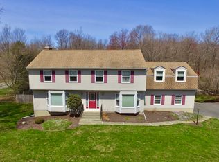 34 Pecan Ln, Oak Ridge, NJ 07438