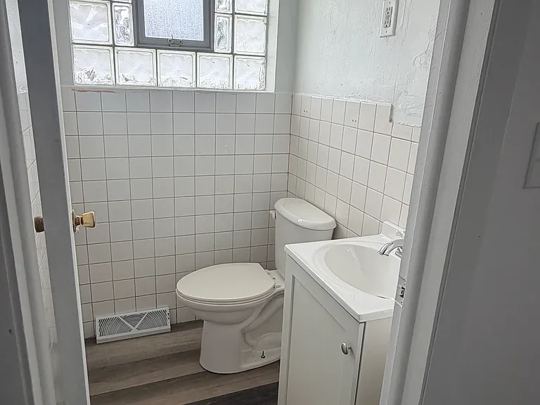 12157 S Eggleston Ave — Photo 6