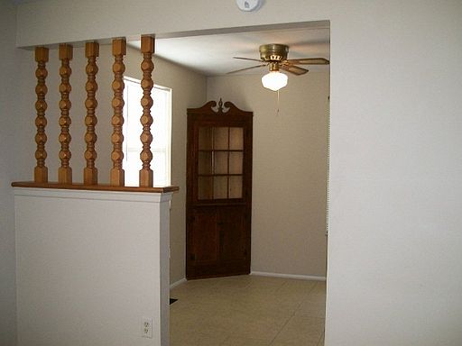 4th image of 6 S Sunrise Ave