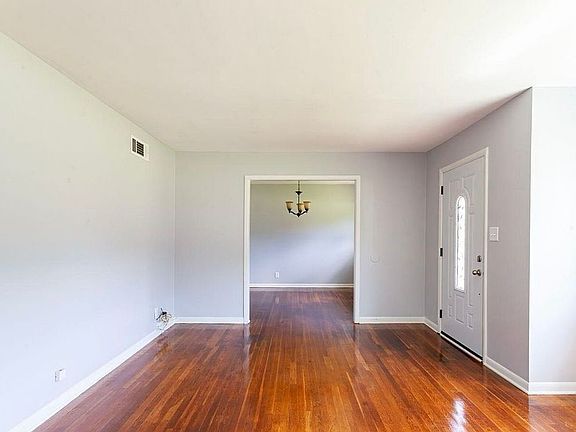 4th image of 3612 Crestmore Ave NW
