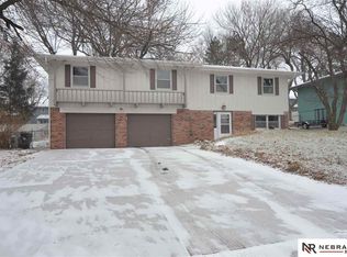 11714 Laura Ave, Bellevue, NE 68123