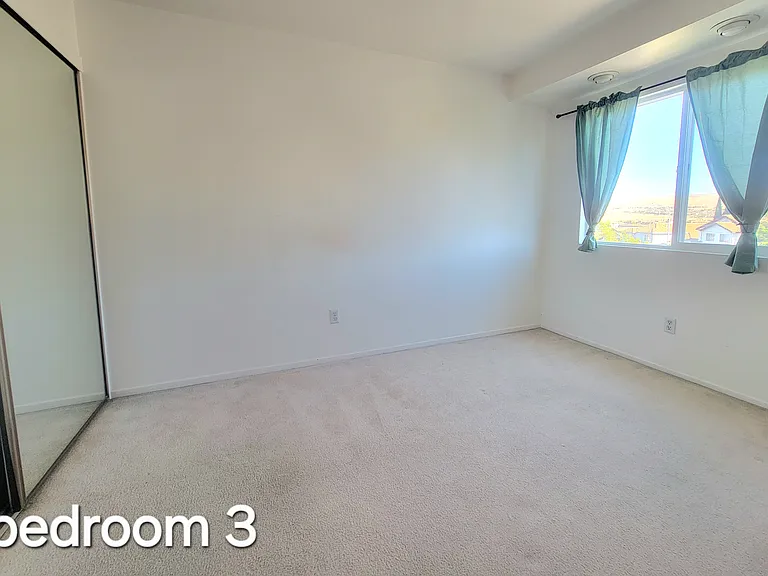 2032 Rapallo Way — Photo 23