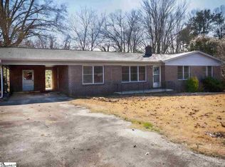 202 Lavonne Ave, Easley, SC 29642